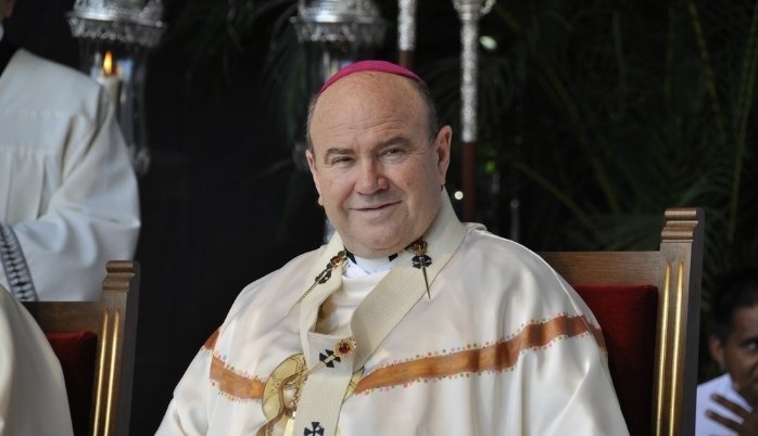Monseñor Ureña, Arzobispo emérito de Zaragoza. 
