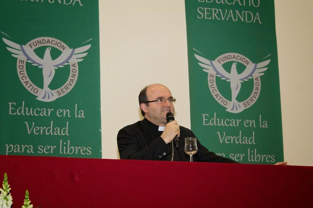 El obispo Munilla en una edición anterior del Congreso Nacional de Educadores Católicos.