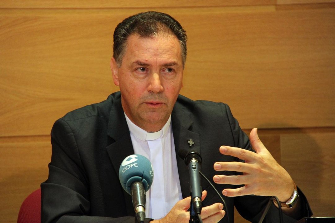 Ángel Fernández Artime, Rector Mayor de los Salesianos. 