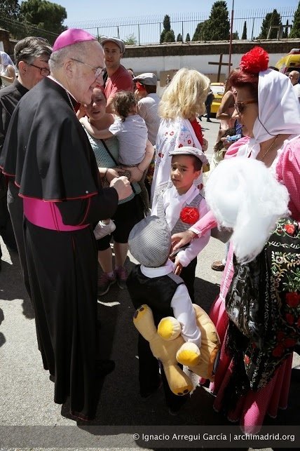 El arzobispo Carlos Osoro, en las fiestas de San Isidro de 2015. 