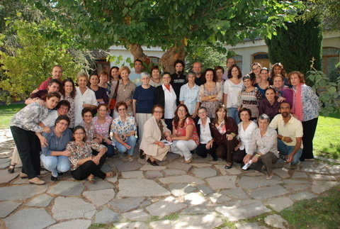 Un grupo de oblatas de Alicante con otros laicos de la diócesis. 