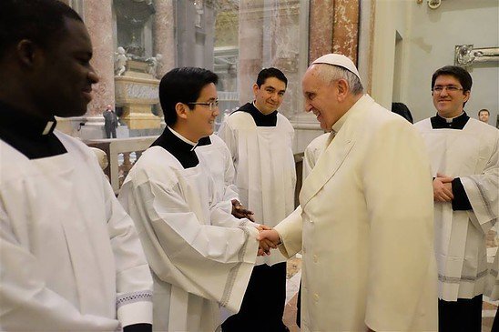 Seminaristas con el Papa Francisco. 