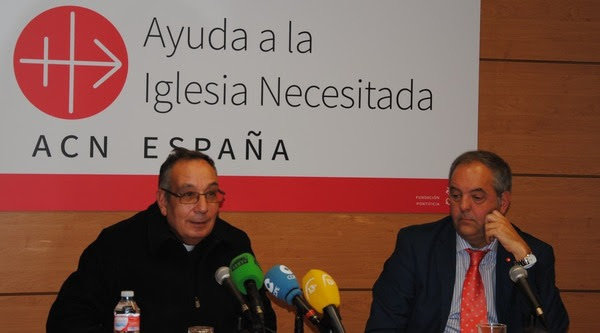 El obispo sirio Jean-Abdo Arbach, junto a Javier Menéndez Ros, director de Ayuda a la Iglesia Necesitada en España. 
