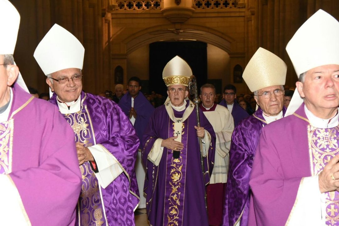 Carlos Osoro, Antonio María Rouco, el cardenal Baltazar Porras, arzobispo de Mérida (Venezuela) y Juan Antonio Martínez Camino. Foto: Miguel Hernández.   