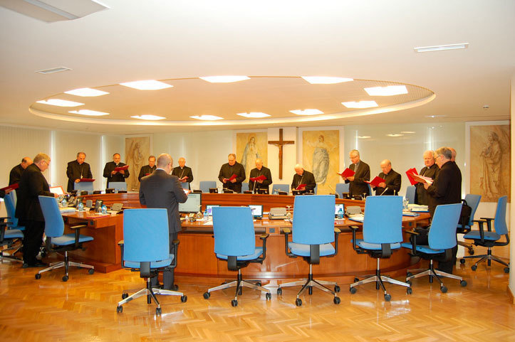 Reunión de obispos de la Comisión Permanente. 