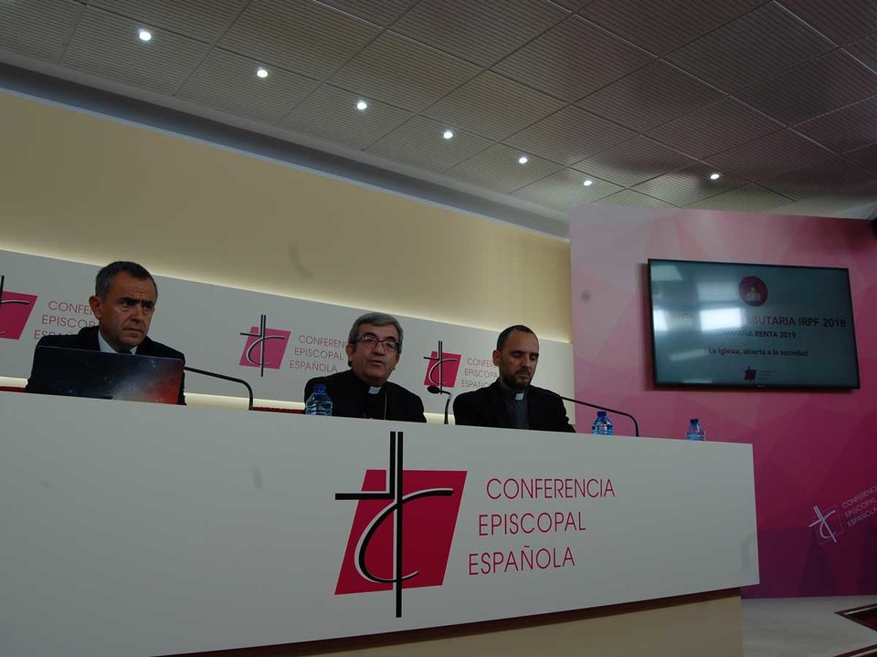 Barriocanal, Argüello y Vera en rueda de prensa.