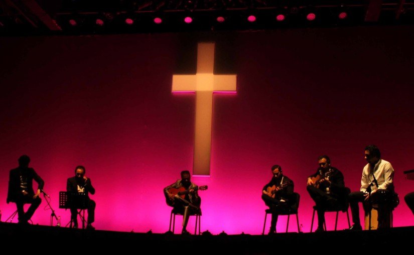 Gitanos cantando a Dios. 