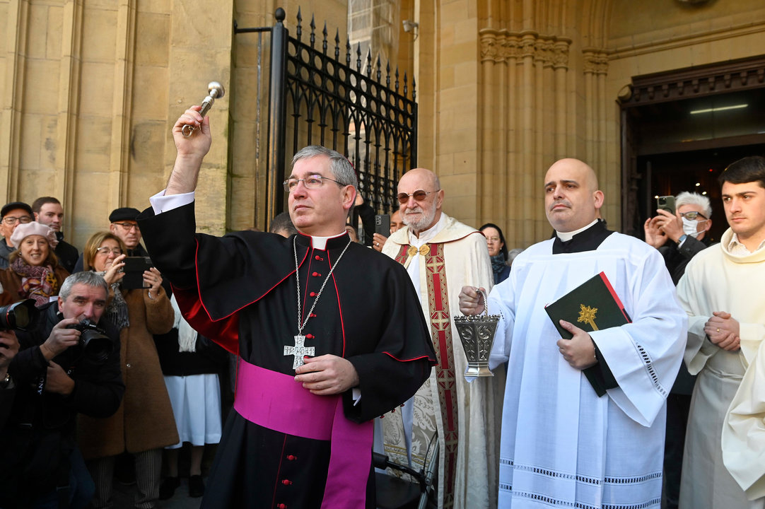 Mons. Fernando Prado, obispo de San Sebastián.