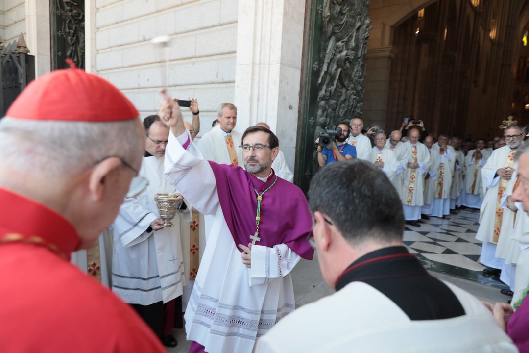 Misa episcopal de José Cobo. Foto Ignacio Arregui.