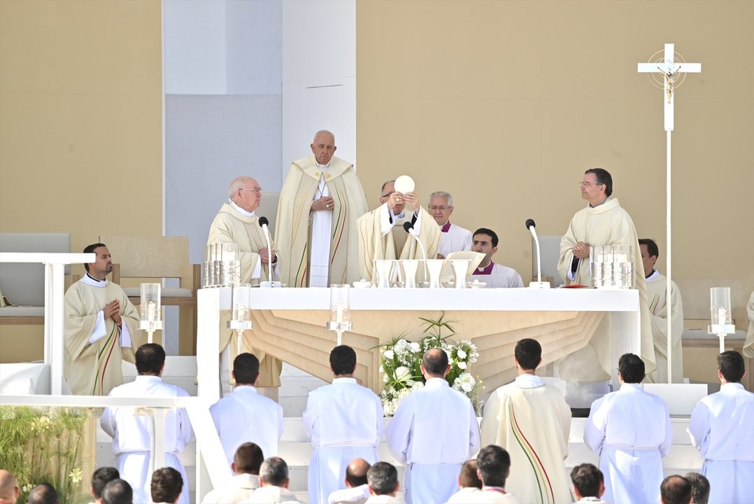 El Papa en la misa de envío en Lisboa.