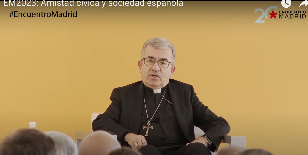Mons. Luis Argüello en el EncuentroMadrid.