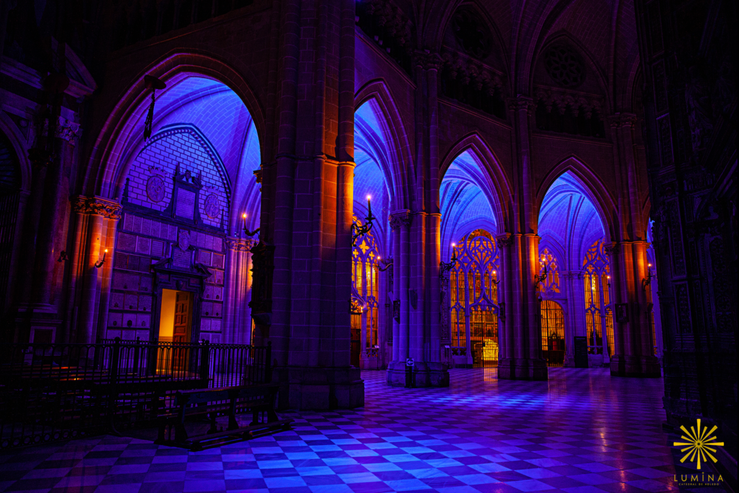 "Lumina catedral de Toledo".