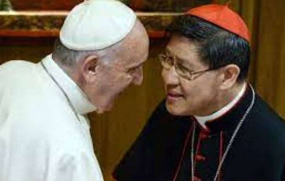 El cardenal Tagle y el Papa Francisco.