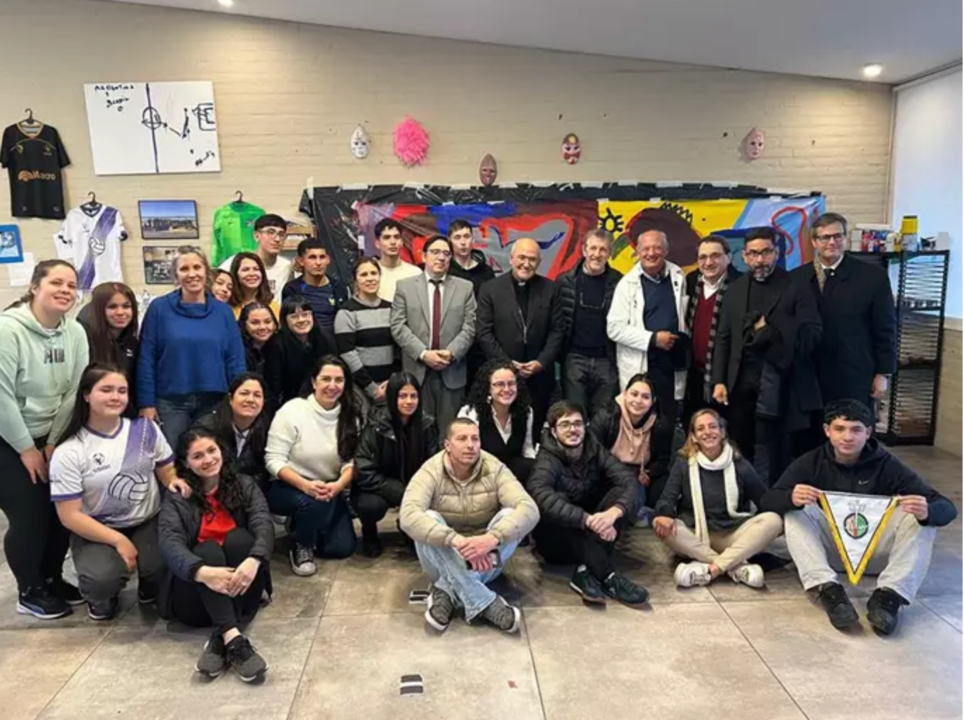 Prefecto del Dicasterio de Cultura y Educación de la Santa Sede, el cardenal José Tolentino de Mendonça, ha visitado la sede de Scholas Occurrentes en el Barrio 31 de Buenos Aires.