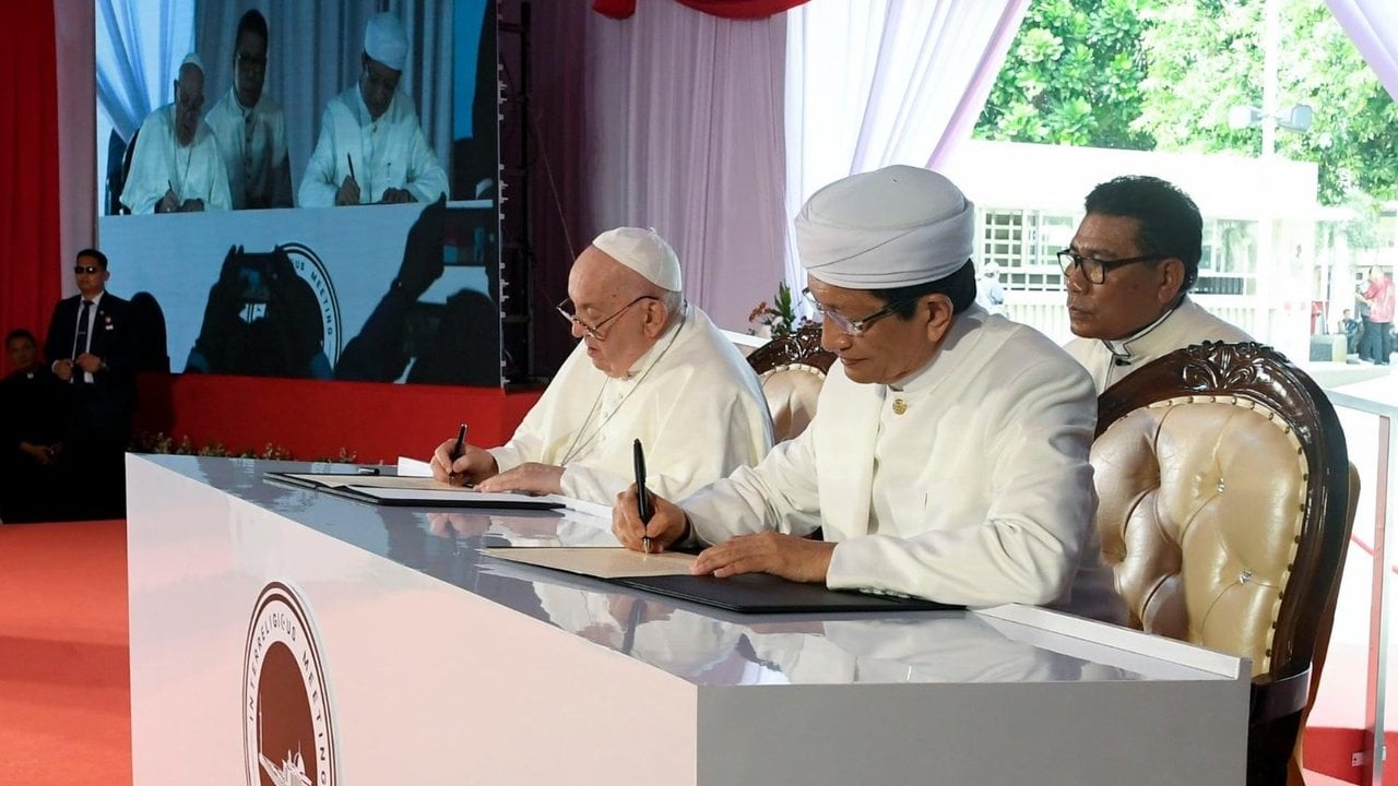 El Papa y el Gran Imán firmaron la Declaración Conjunta de Istiqlal 2024.