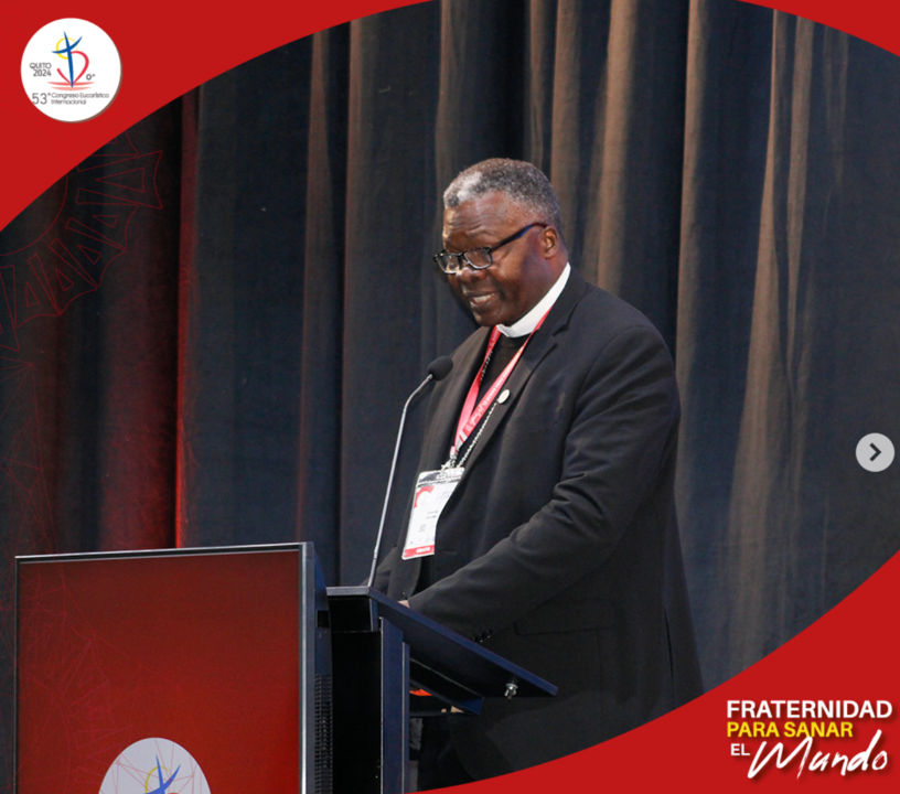 Mons. Bienvenu Manamika, Arzobispo de Brazzaville, República del Congo, en el Congreso Eucarístico de Ecuador.