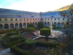 Real Colegio Universitario Escorial-María Cristina.