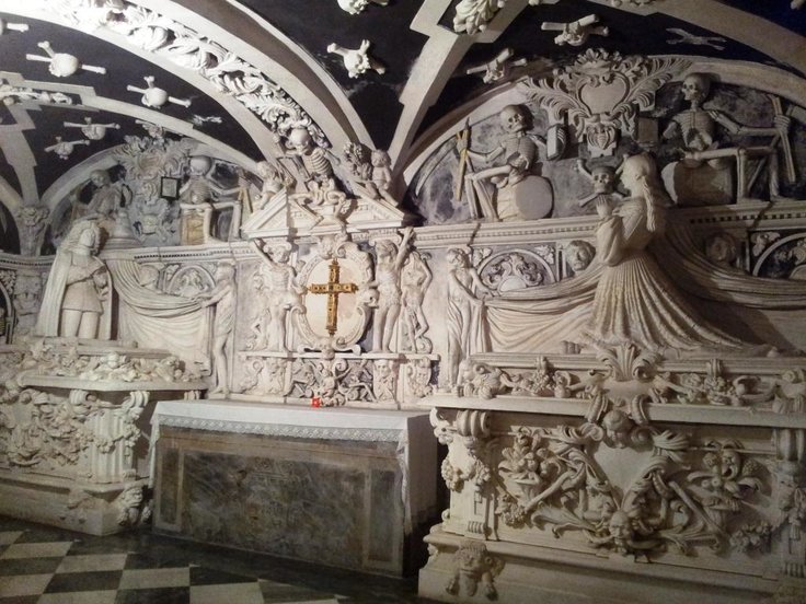 Imagen del interior de la Cripta de Camarín de la Victoria, Málaga. 