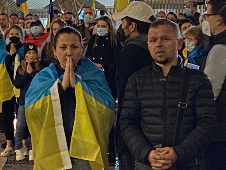 Ucranianos rezan en Murcia.