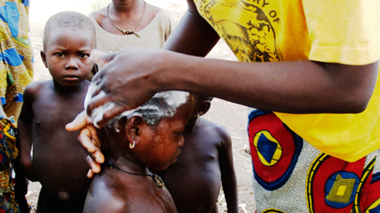 Los salesianos se ocupan de los huérfanos que deja el ébola.