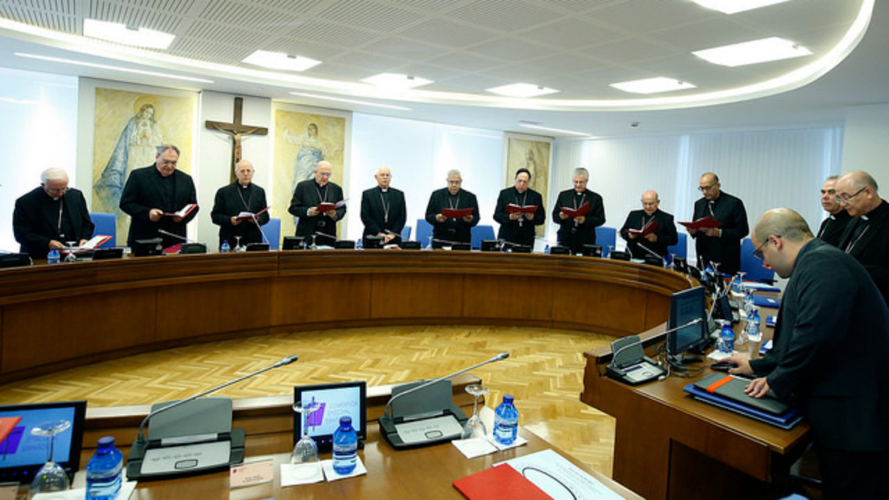Reunión de los obispos de la Comisión Permanente de la Conferencia Episcopal. 