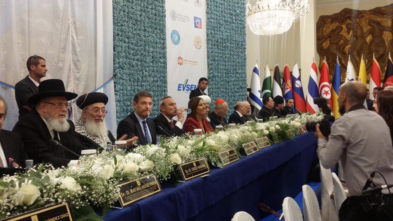 Líderes religiosos en la II Conferencia Mundial sobre las Religiones, paz y concordia. 
