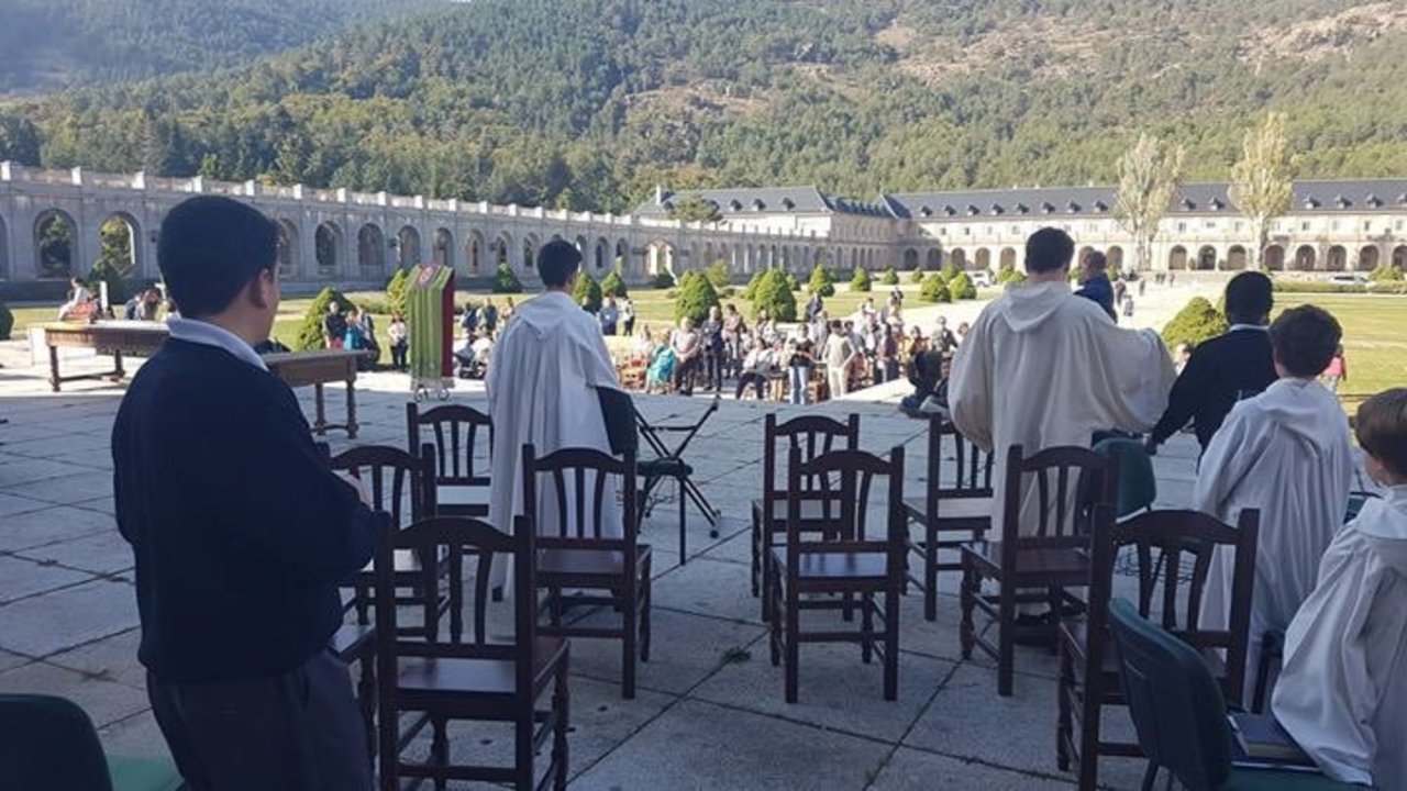 Misa en el Valle de los Caídos.