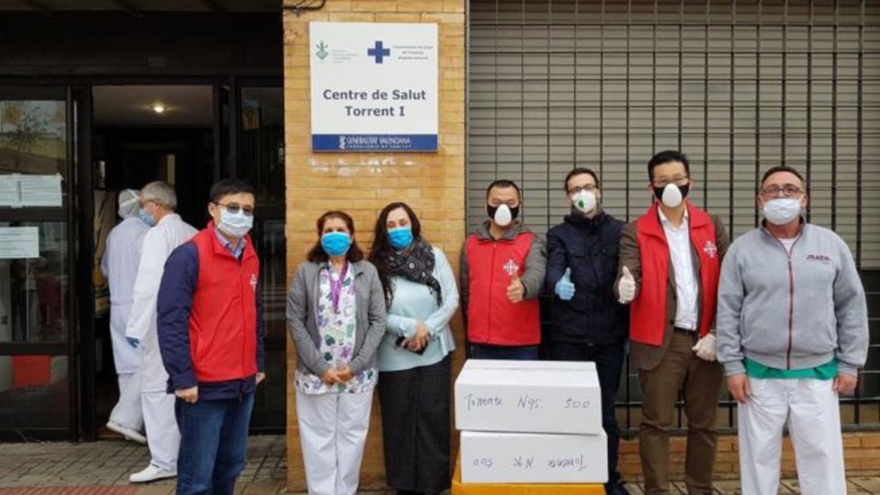 Donación de los católicos chinos en Valencia