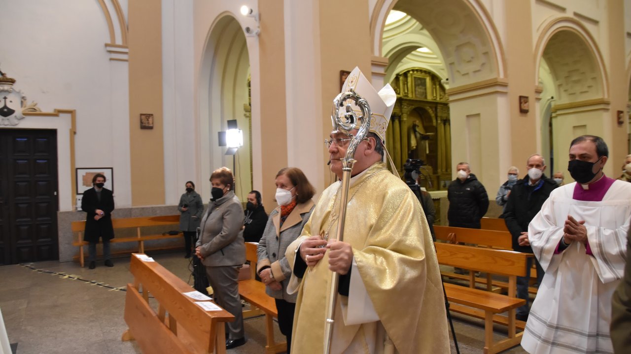 El obispo José María Gil Tamayo inaugura el Congreso con una Eucaristía. 