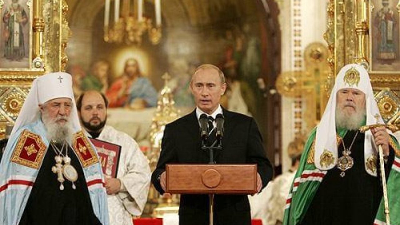 Vladímir Putin junto a líderes ortodoxos rusos. 