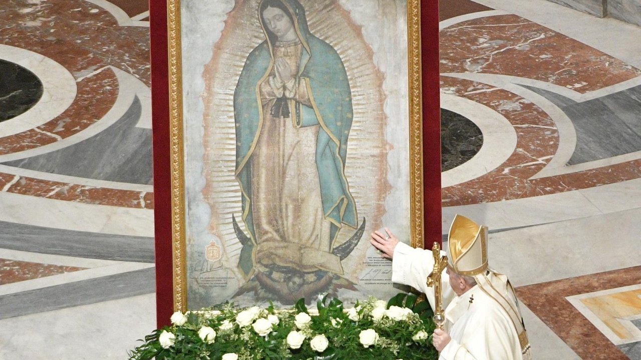 Santa Misa en la fiesta de la Virgen de Guadalupe, en diciembre de 2020  (Vatican Media). 