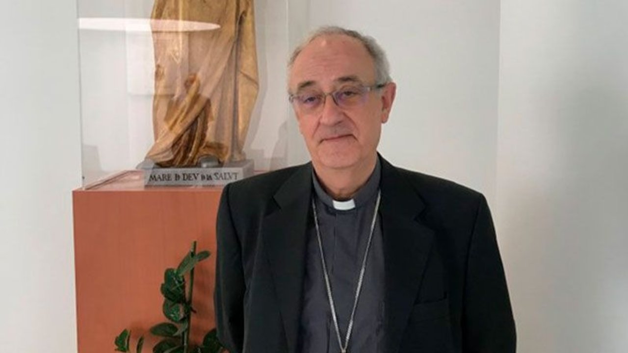 Mons. Salvador Cristau Coll.