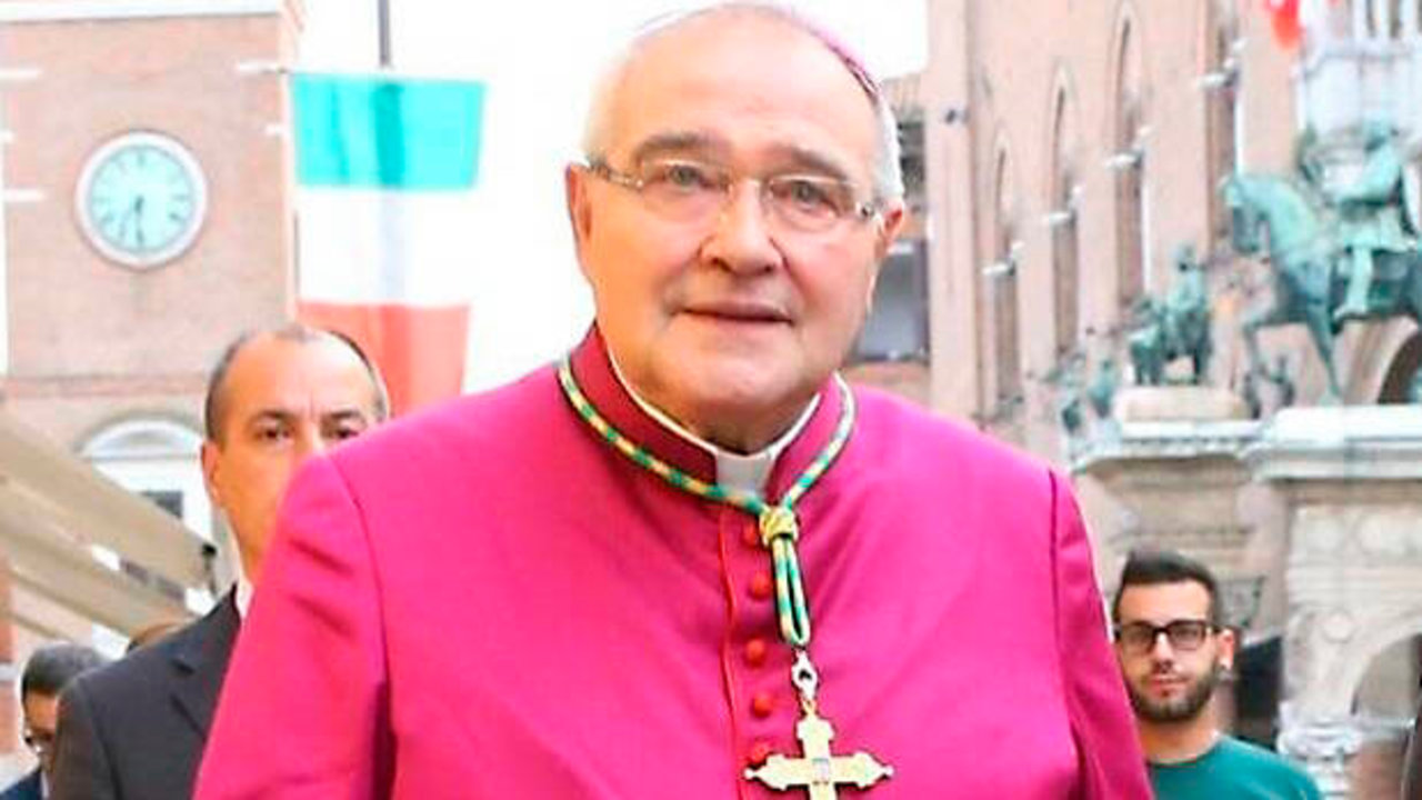 Mons. Luigi Negri. 