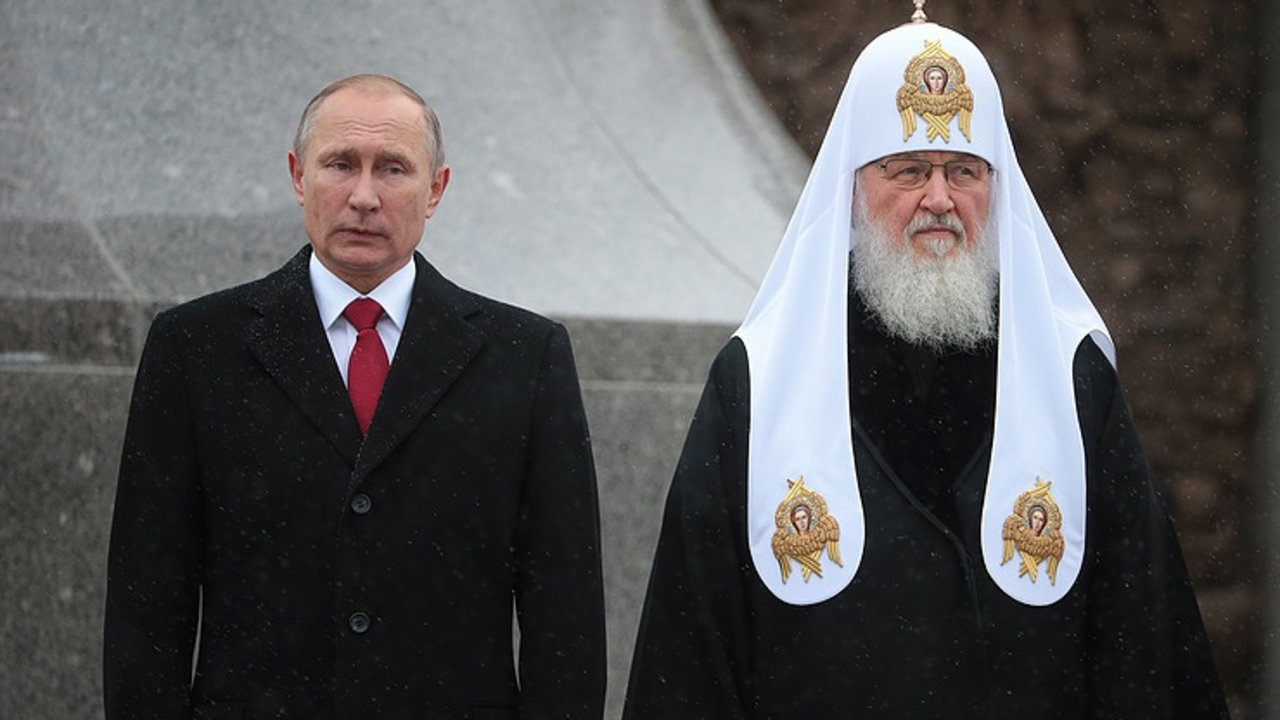 Vladimir Putin y el patriarca Kirill.