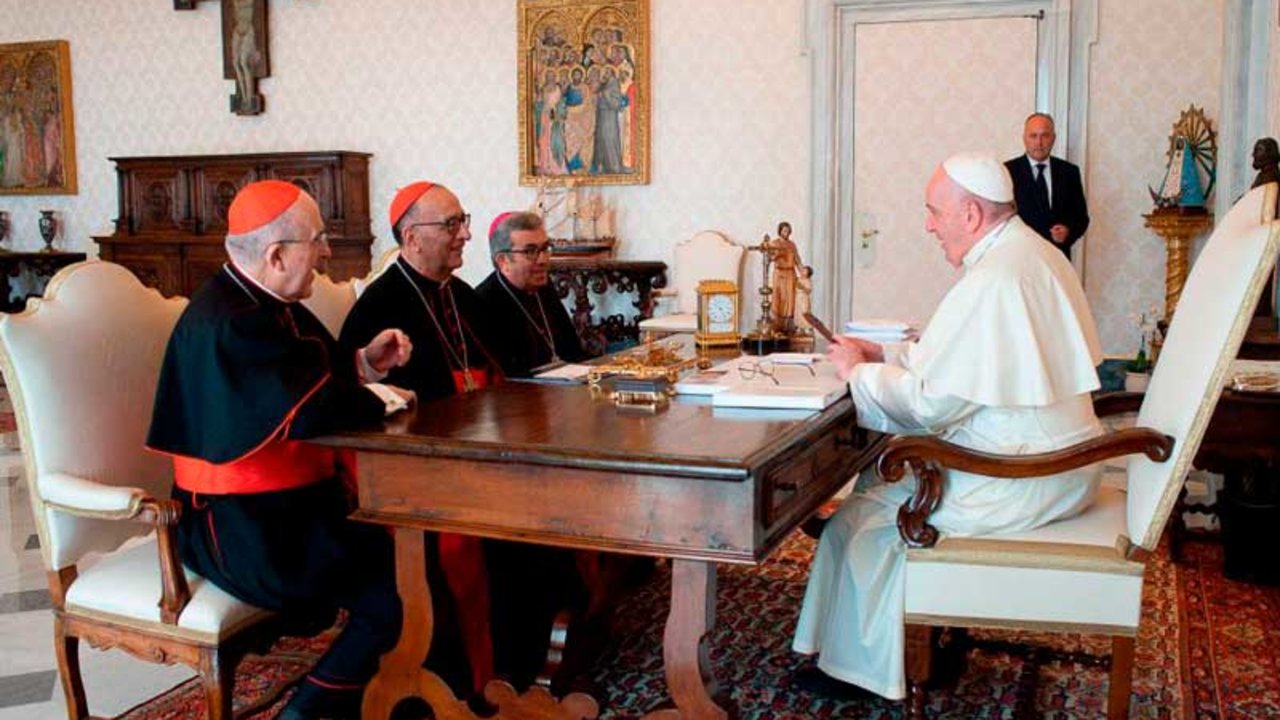 Osoro, Omella y Argüello en la audiencia con el Papa Francisco. 
