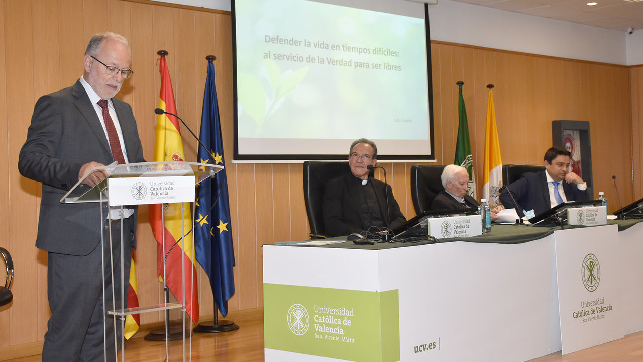 Acto de colaboración entre la UCV y el Instituto Pontificio Juan Pablo II.