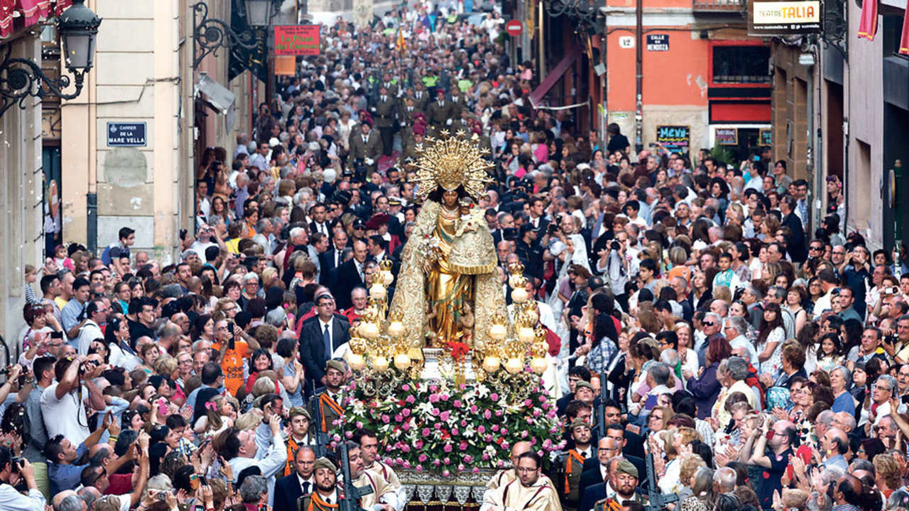 Procesión de la Archicofradía de la Virgen de los Desamparados. 