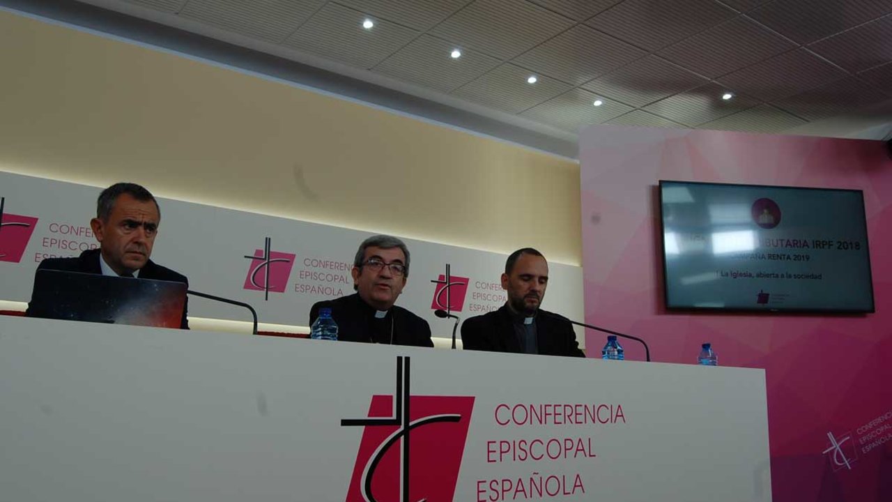 Barriocanal, Argüello y Vera en rueda de prensa.