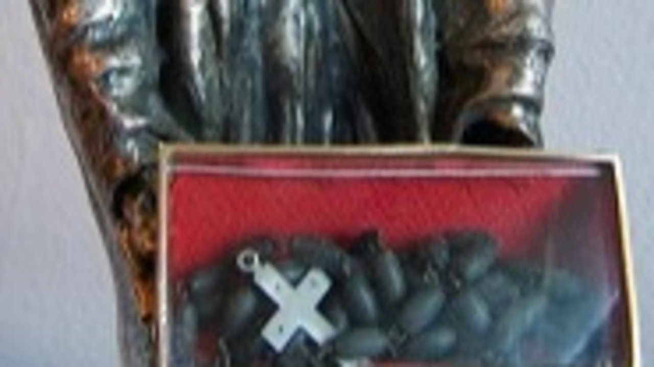 El rosario de san Maximiliano Kolbe.