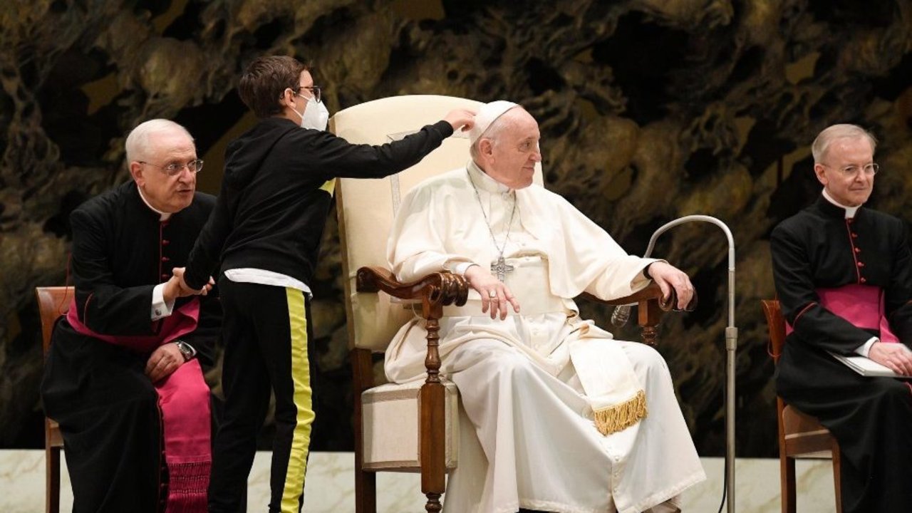 El niño que pidió el solideo del Papa. 