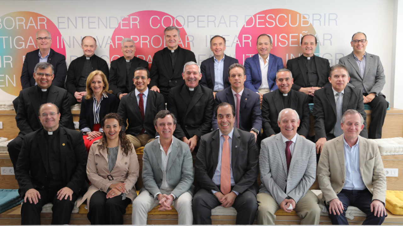 Consejo, rectores y consejeros de la Red Internacional de Universidades del Regnum Christi.
